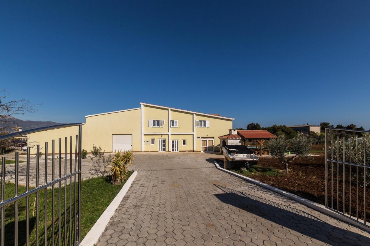 Orange Tree Garden Trogir Exterior foto